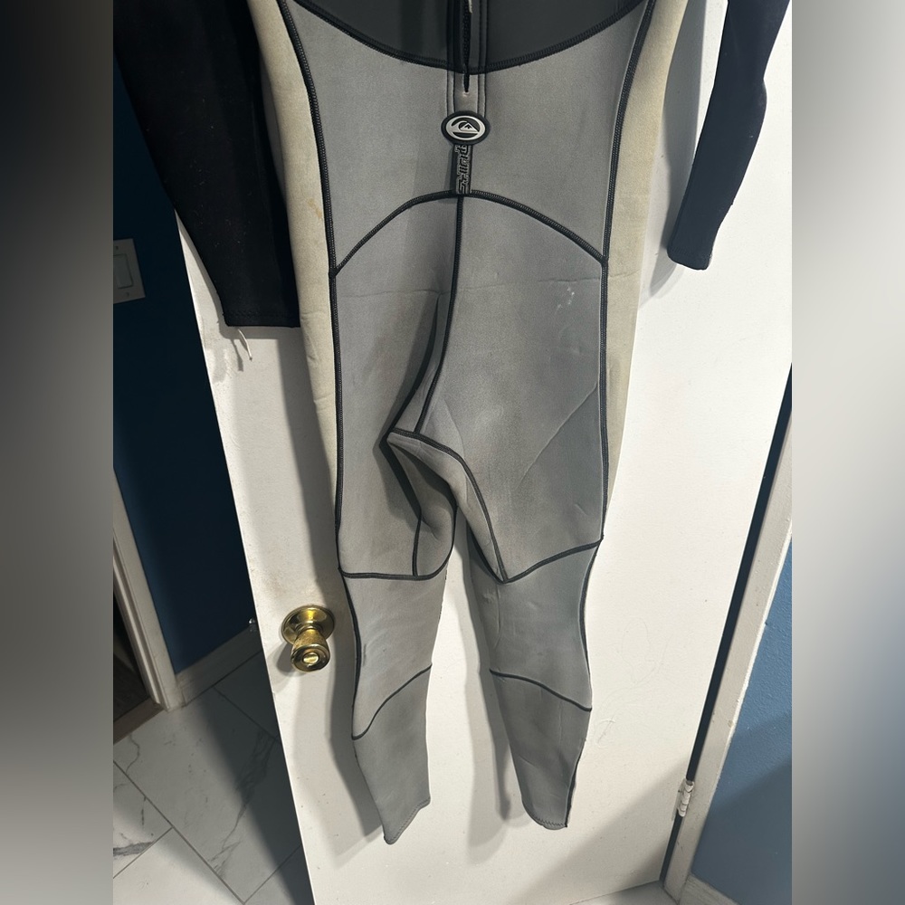 Quicksilver wetsuit - Picture 7 of 9